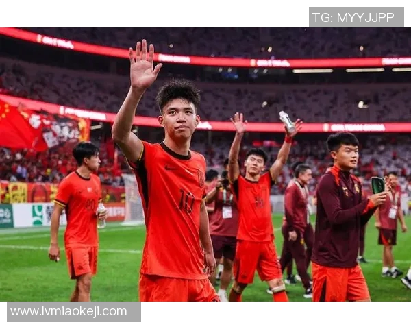 足球明星加盟国足助力球队崛起展现中国足球新希望